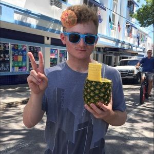 Meet your Posher, Joe